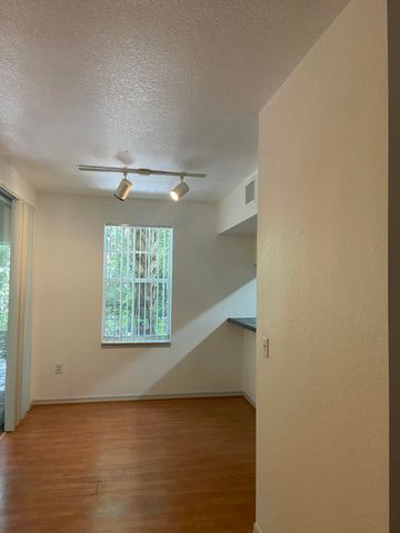 6924 W Sample Road 6924, Coral Springs, FL 33067