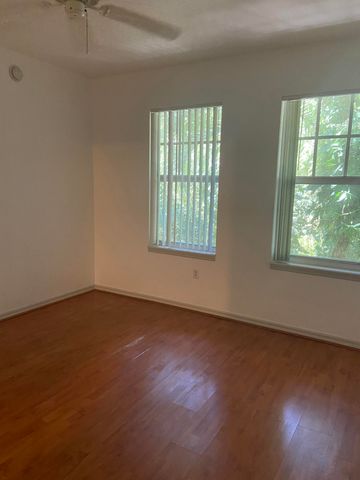 6924 W Sample Road 6924, Coral Springs, FL 33067