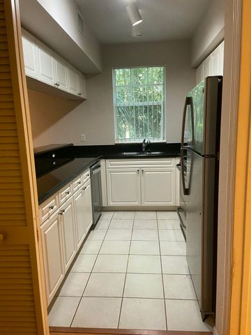 6924 W Sample Road 6924, Coral Springs, FL 33067