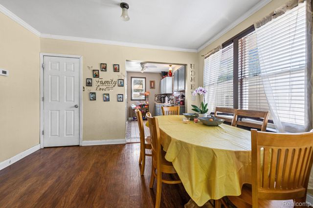 1127 Detroit Avenue, Lincoln Park, MI 48146