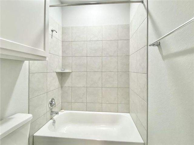 2112 Pecan Island DR, Leander, TX 78641