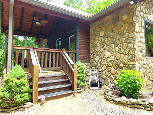 211 Winding Brook Trail, Morganton, GA 30560