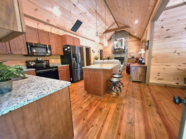 211 Winding Brook Trail, Morganton, GA 30560