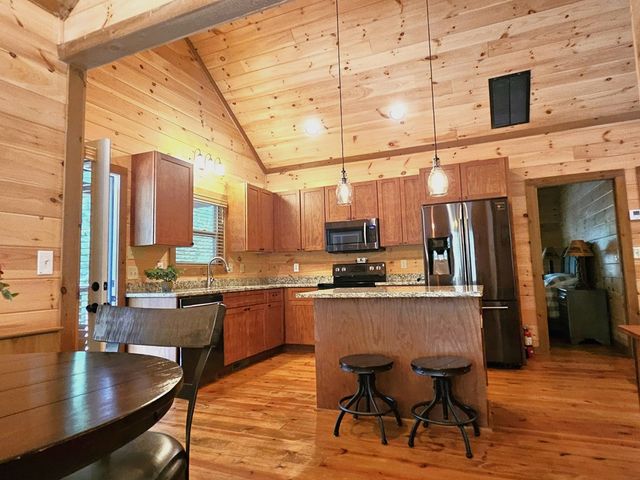 211 Winding Brook Trail, Morganton, GA 30560