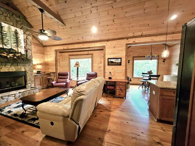 211 Winding Brook Trail, Morganton, GA 30560