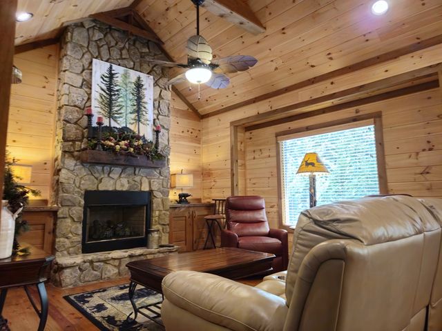211 Winding Brook Trail, Morganton, GA 30560