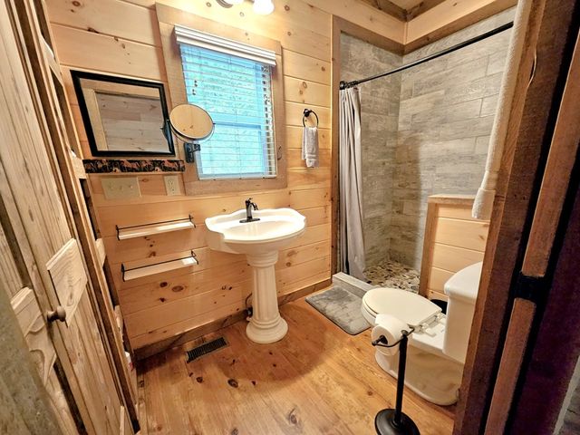 211 Winding Brook Trail, Morganton, GA 30560