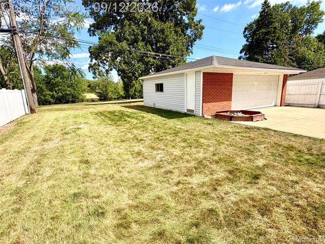 3311 Blaine Street, Trenton, MI 48183