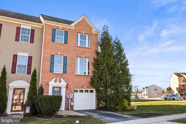 854 BLOSSOM DR, Hanover, PA 17331