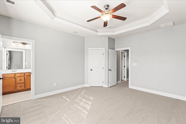 854 BLOSSOM DR, Hanover, PA 17331