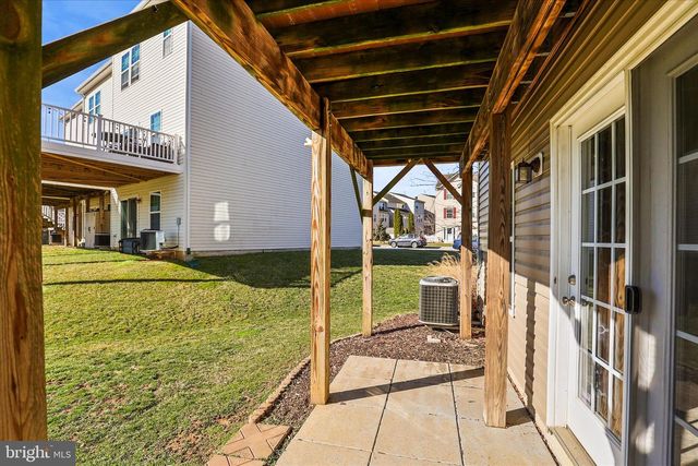 854 BLOSSOM DR, Hanover, PA 17331