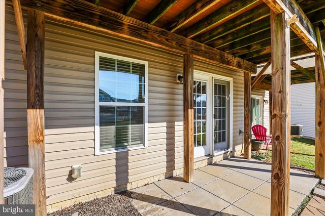 854 BLOSSOM DR, Hanover, PA 17331