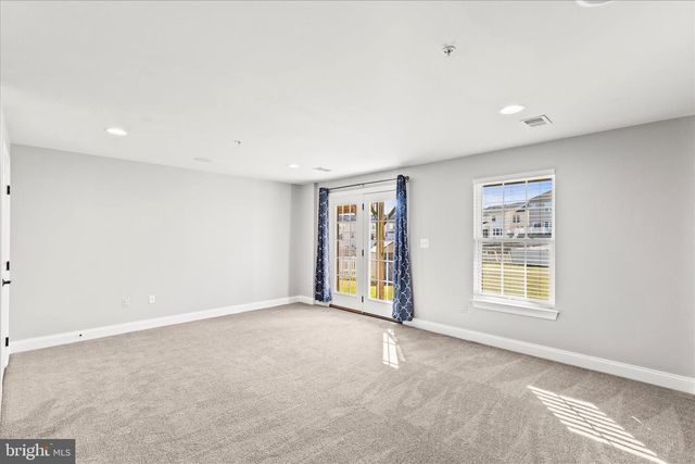 854 BLOSSOM DR, Hanover, PA 17331