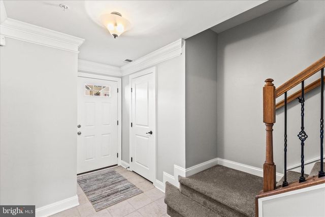 854 BLOSSOM DR, Hanover, PA 17331