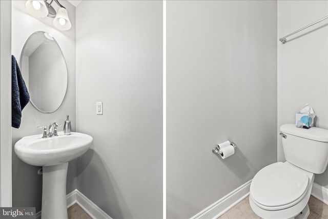 854 BLOSSOM DR, Hanover, PA 17331