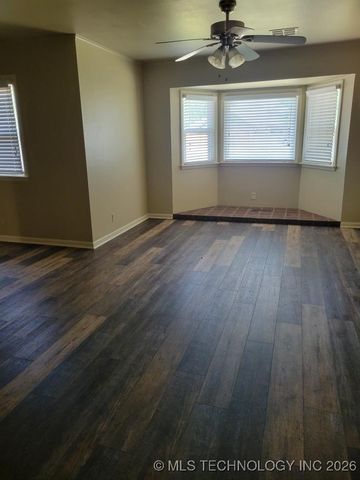 5650 S Quebec Avenue, Tulsa, OK 74135