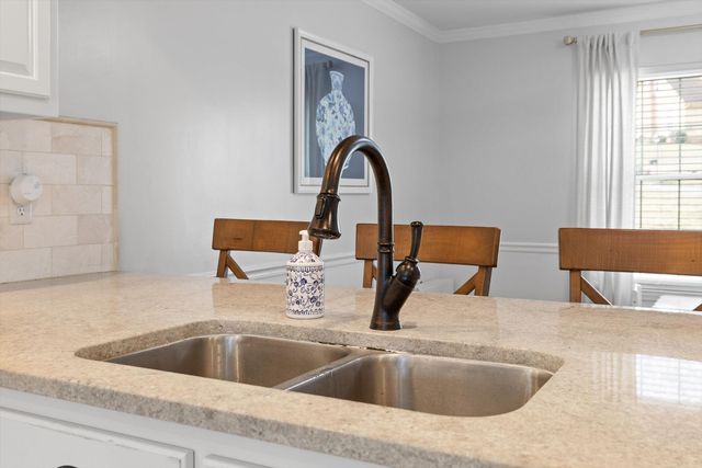 1124 Fieldstone Drive, Hixson, TN 37343