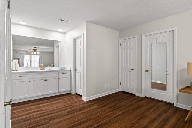 1124 Fieldstone Drive, Hixson, TN 37343