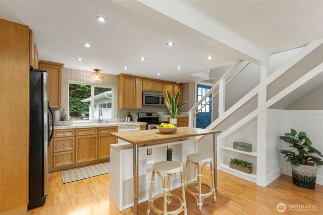 201 Mats View Road, Port Ludlow, WA 98365