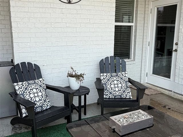 2680 S Cobalt Avenue, Fayetteville, AR 72701