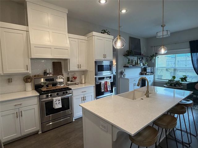 2680 S Cobalt Avenue, Fayetteville, AR 72701