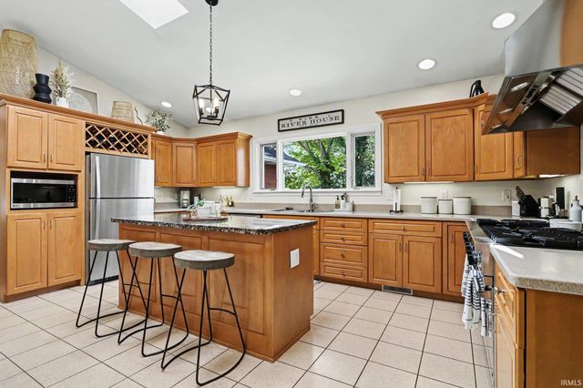 11680 Jefferson Road, Osceola, IN 46561