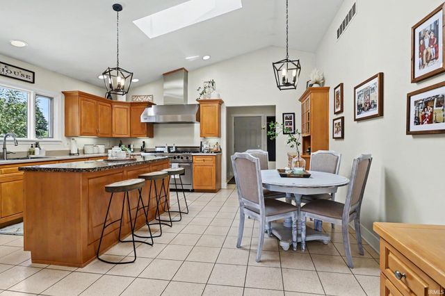11680 Jefferson Road, Osceola, IN 46561