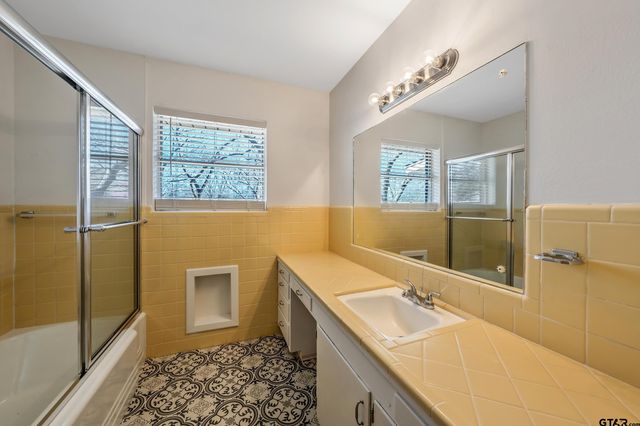 112 Lakeview St., Whitehouse, TX 75791