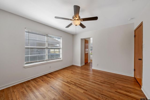 112 Lakeview St., Whitehouse, TX 75791