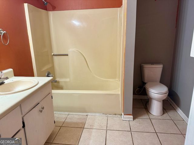 517 Ben Carver Road, Douglas, GA 31535