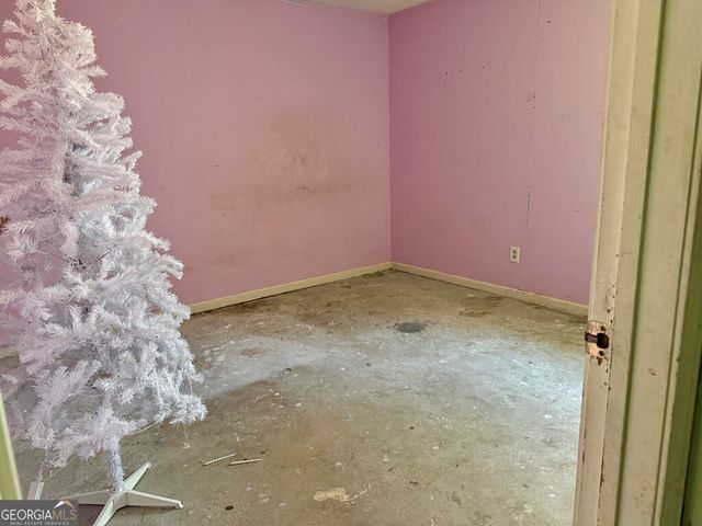 517 Ben Carver Road, Douglas, GA 31535