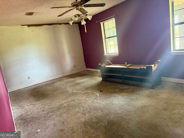 517 Ben Carver Road, Douglas, GA 31535