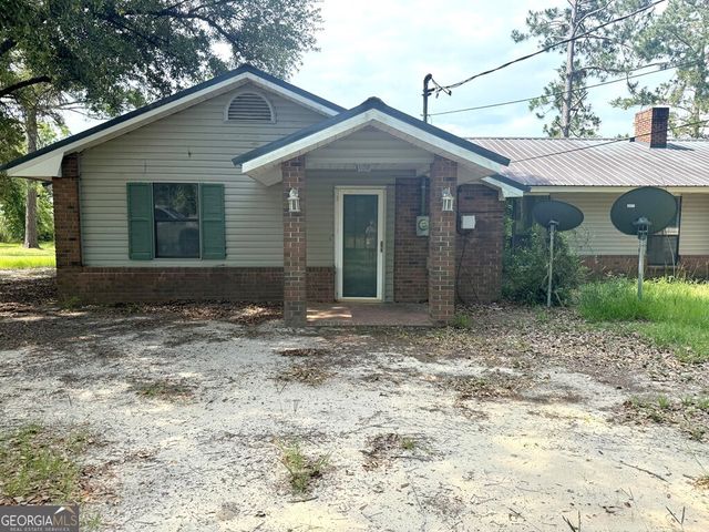 517 Ben Carver Road, Douglas, GA 31535