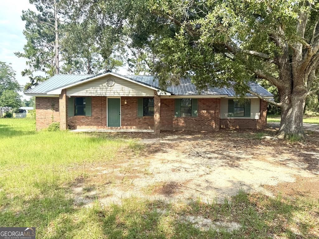 517 Ben Carver Road, Douglas, GA 31535