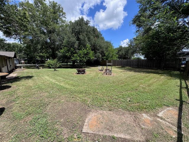 7903 Church Street, Needville, TX 77461