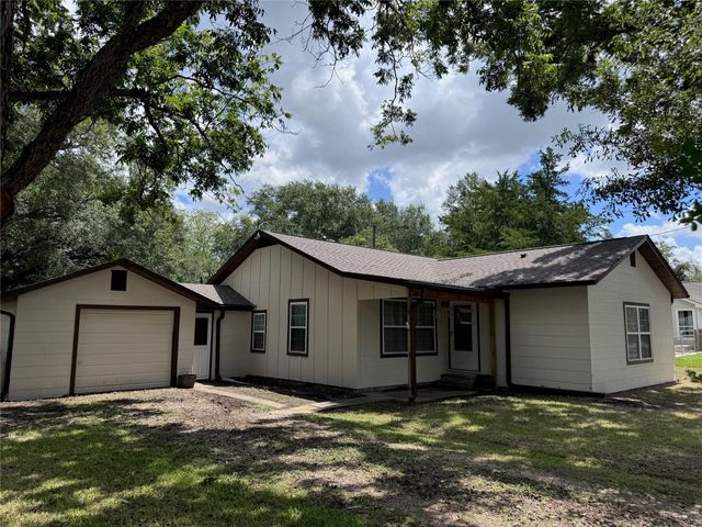 7903 Church Street, Needville, TX 77461