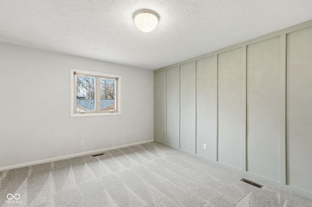 1429 Timber Trail, Greenwood, IN 46142