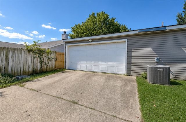 1701 Signature Drive, Bentonville, AR 72712