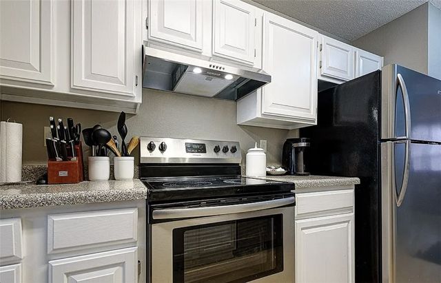 1701 Signature Drive, Bentonville, AR 72712