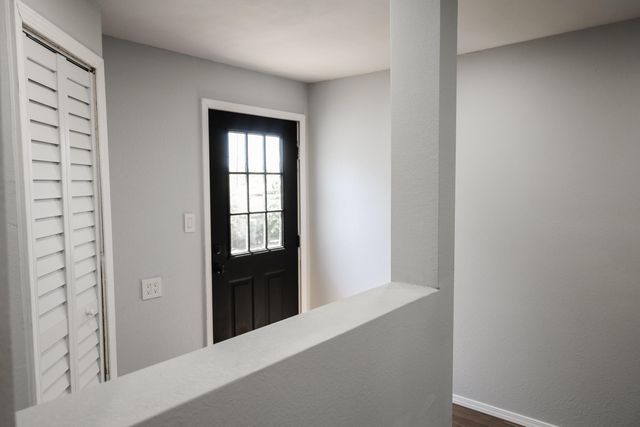 112 SW 8th Street, Plainview, TX 79072