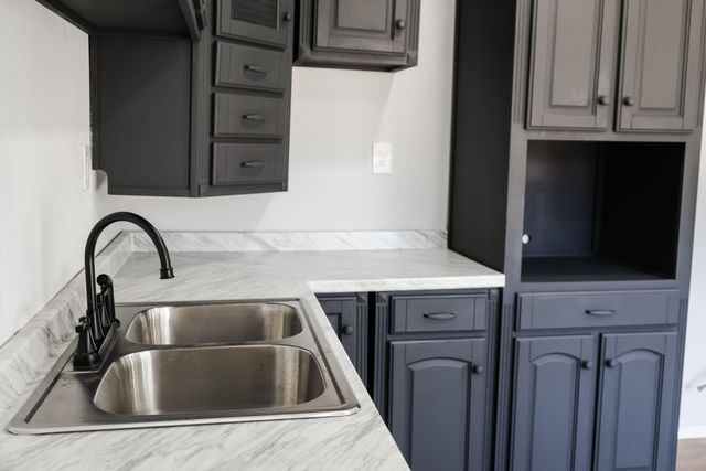 112 SW 8th Street, Plainview, TX 79072