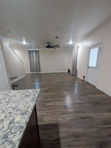 10719 Rustic Walkway Circle Circle, Houston, TX 77075