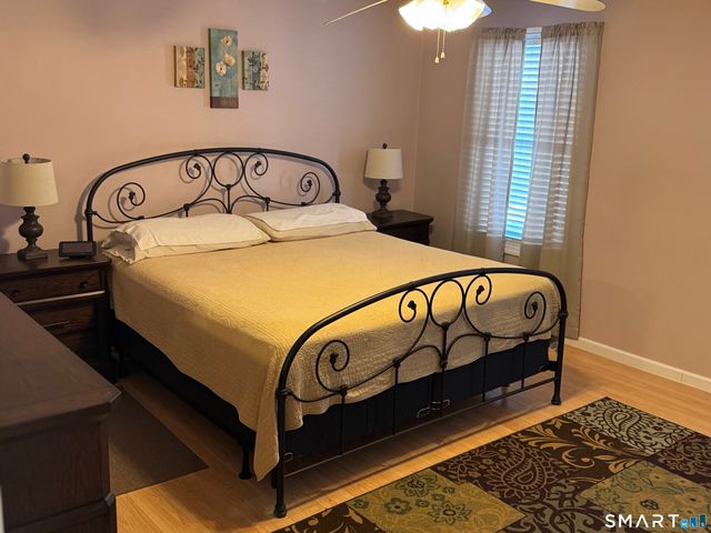 7 Bay Path Way 7, Branford, CT 06405