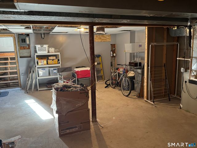 7 Bay Path Way 7, Branford, CT 06405