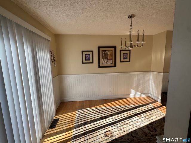 7 Bay Path Way 7, Branford, CT 06405