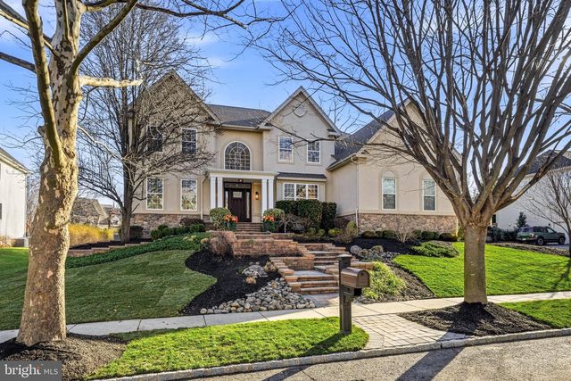 16 WINDERMERE DR, Moorestown, NJ 08057