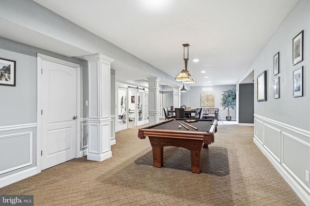 16 WINDERMERE DR, Moorestown, NJ 08057