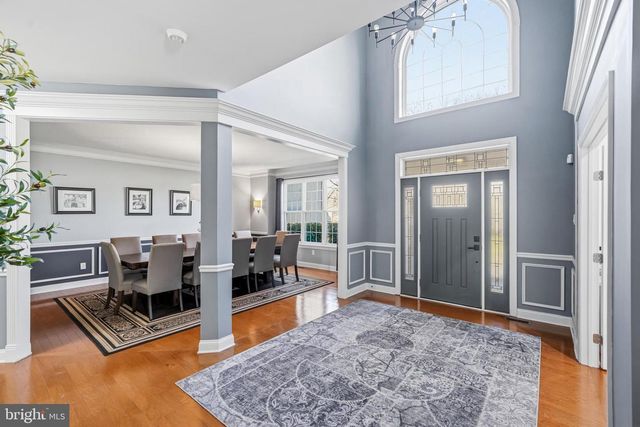 16 WINDERMERE DR, Moorestown, NJ 08057