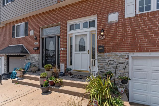 3670 SUSSEX LN, Philadelphia, PA 19114