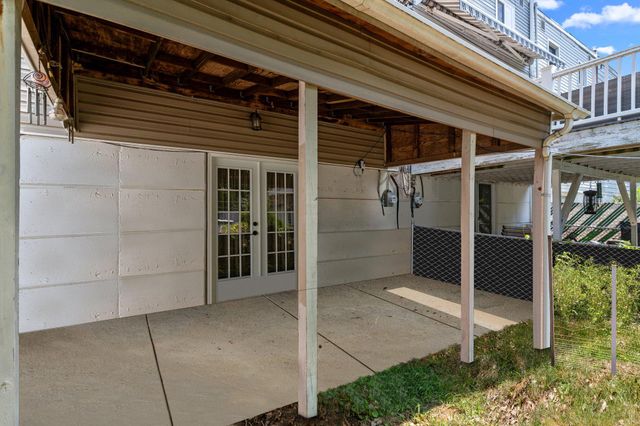 3670 SUSSEX LN, Philadelphia, PA 19114